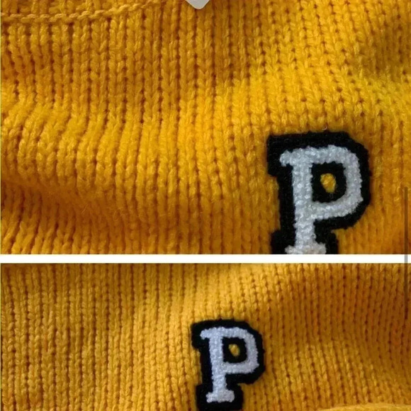 Two PINK Victoria Secret knitted boyfriend sweaters … - Picture 15 of 16